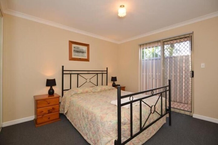Room 8 of 19