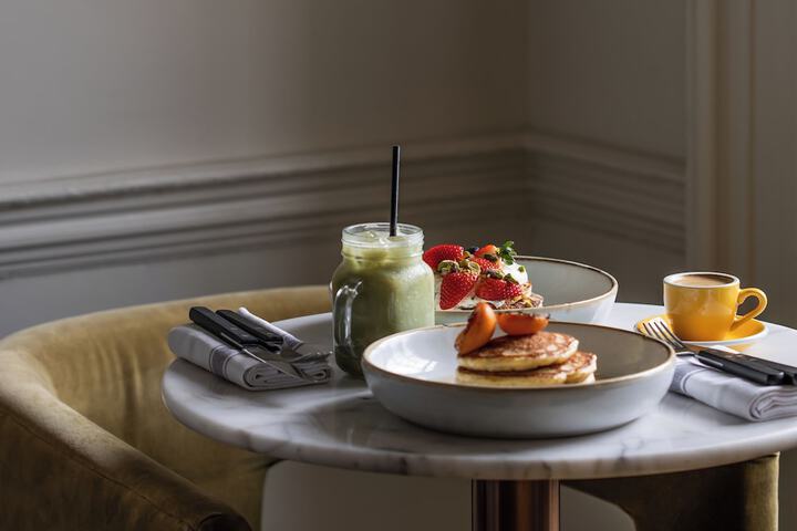 Breakfast/Coffee Service 85 of 115