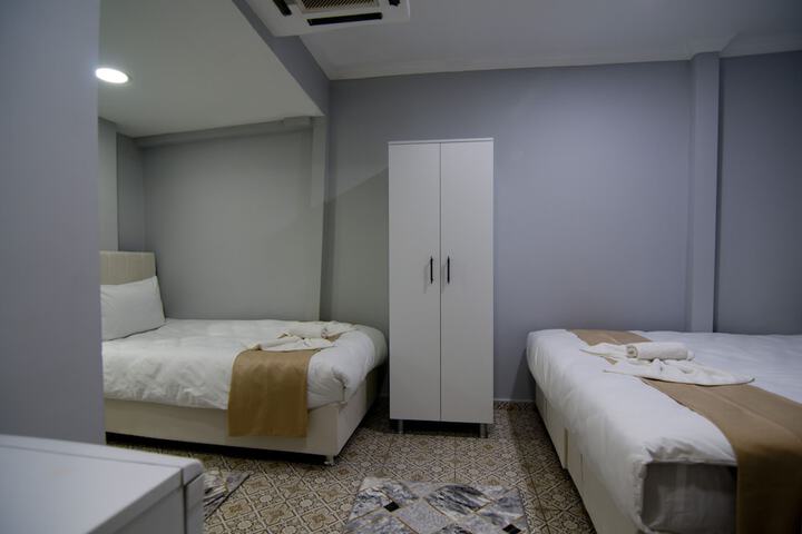 Room 59 of 83