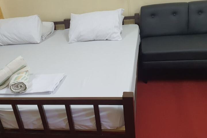 Room 5 of 34