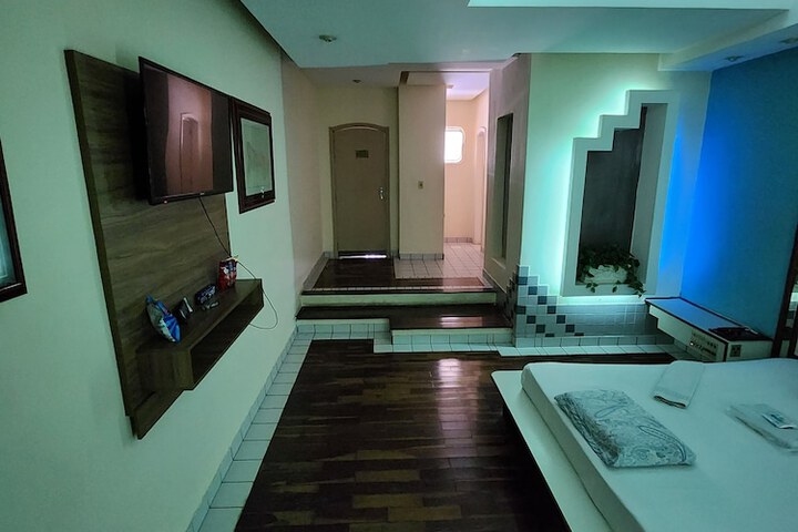 Room 22 of 63