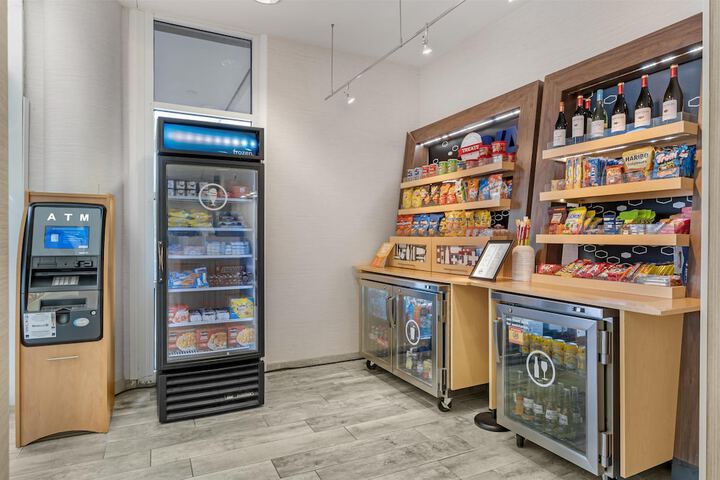 Snack bar