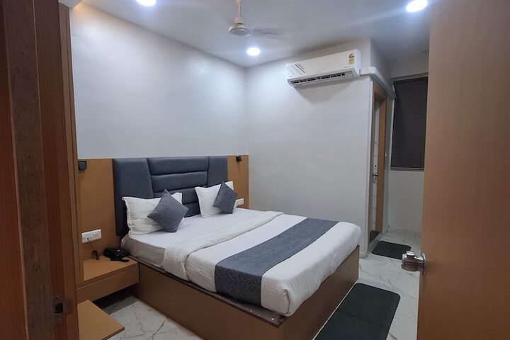Room 7 of 22