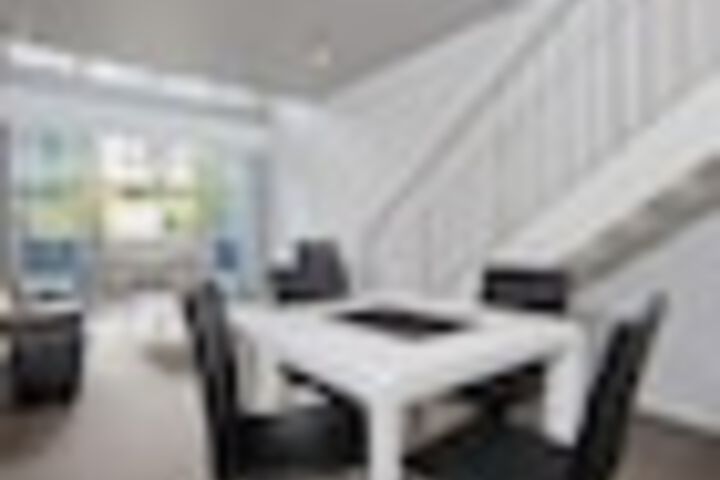 Room 14 of 30
