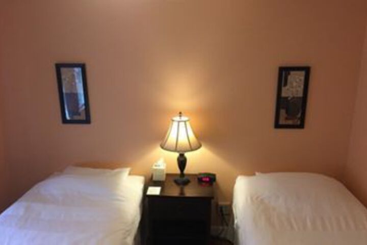 Room 13 of 48