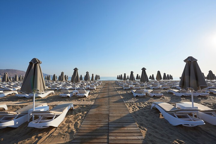 Beach 140 of 161