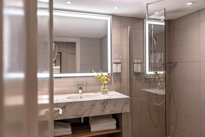 Bath Interior