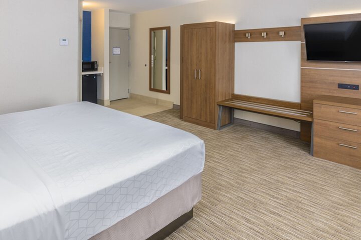 Standard Double Bed (11 of 11)