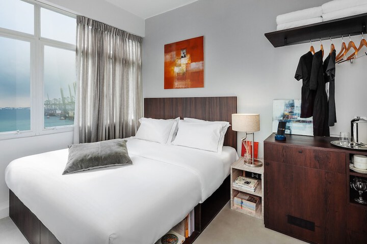 Room 12 of 64