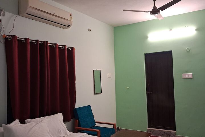 Room 11 of 63