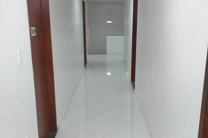 Ballroom/Hall 16 of 19