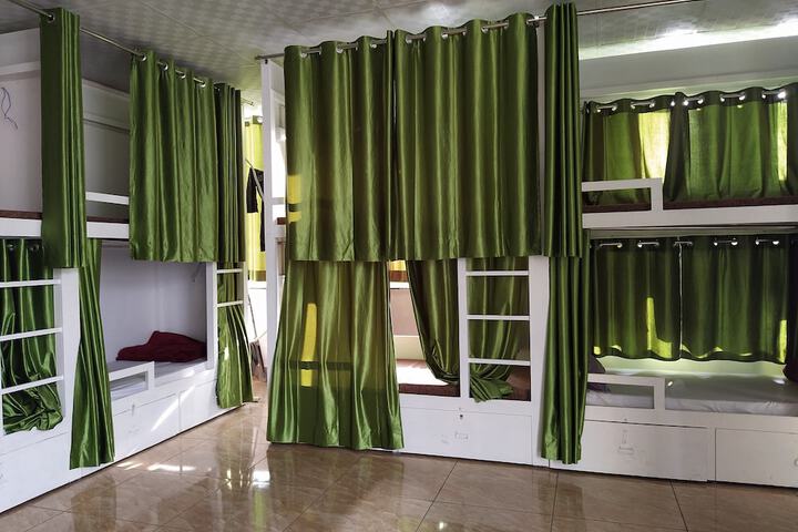 Room 18 of 34