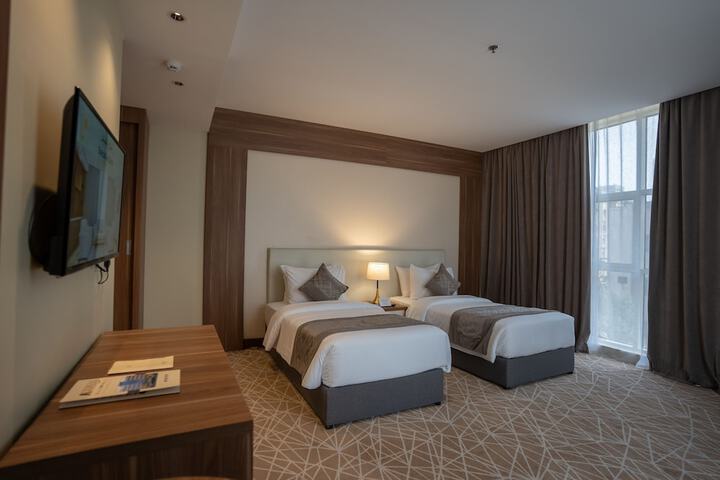 Room 4 of 49