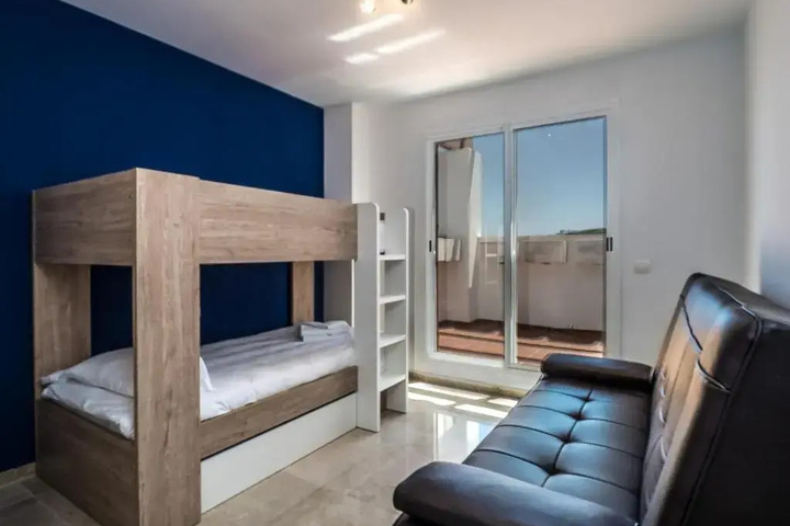 Room 3 of 15
