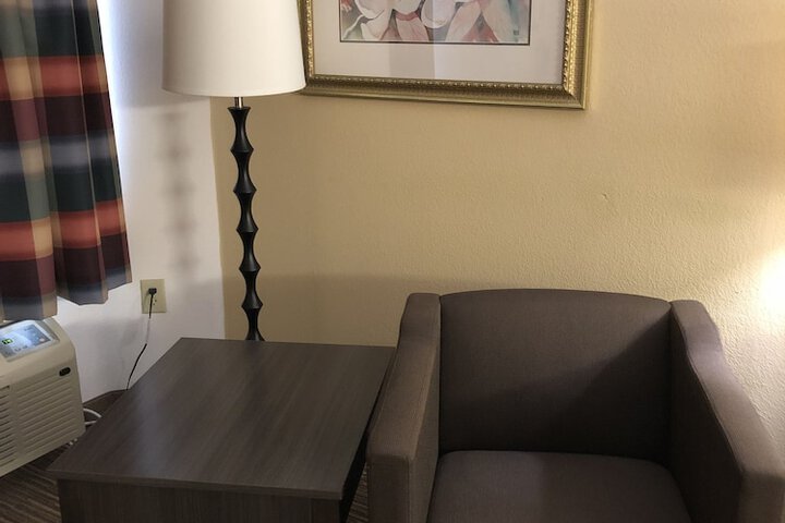 Room 10 of 47