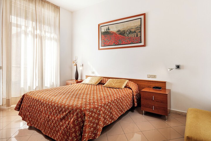 Room 57 of 181
