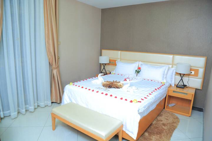Room 5 of 38