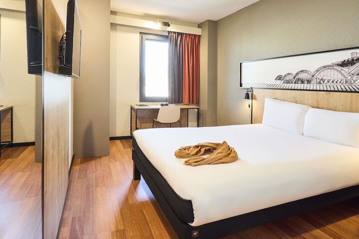 Room 20 of 120