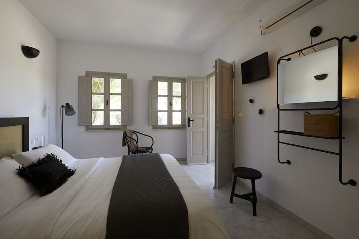 Room 21 of 200