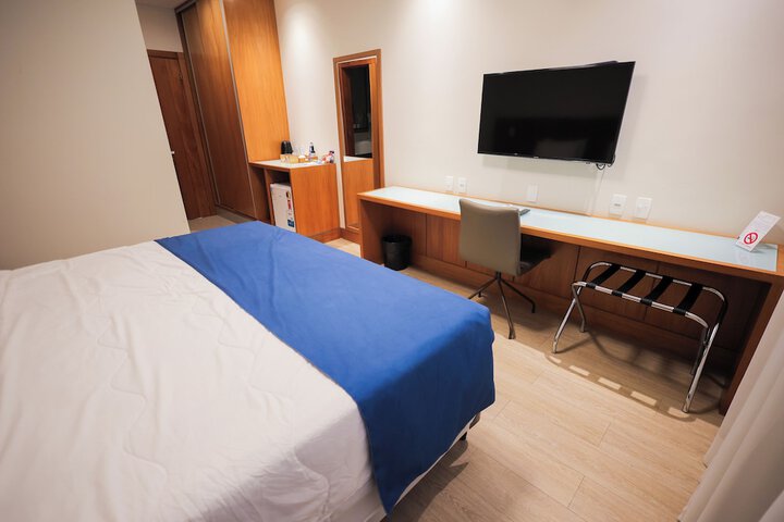 Room 16 of 43