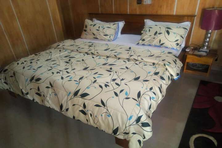 Room 25 of 32