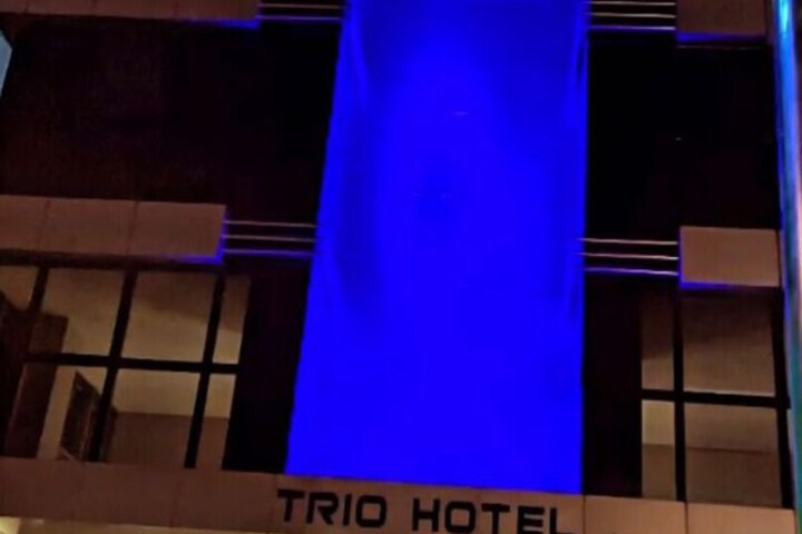 Hero Image 1 of 7