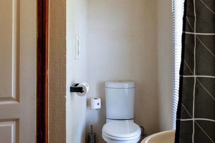 Room 35 of 108