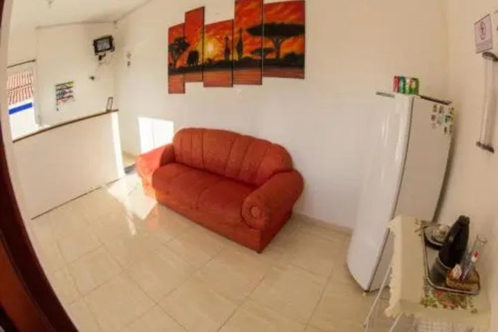 Room 5 of 7