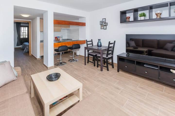 Room 5 of 20