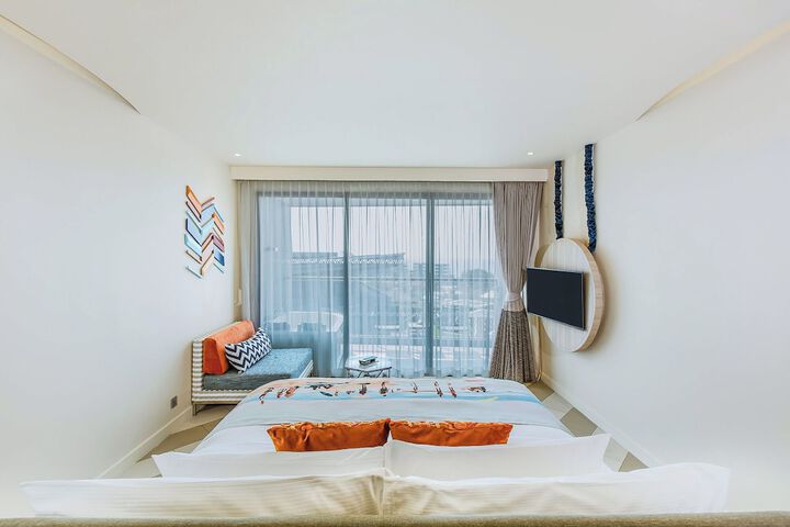 Room 40 of 148