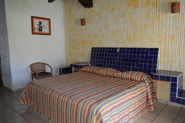 Room 5 of 43