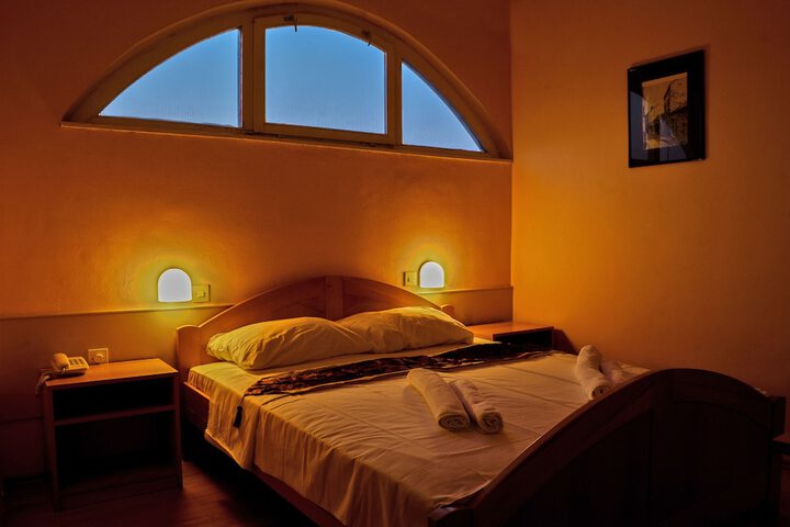 Room 7 of 34