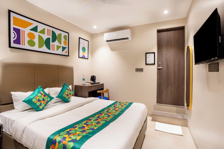 Room 7 of 34
