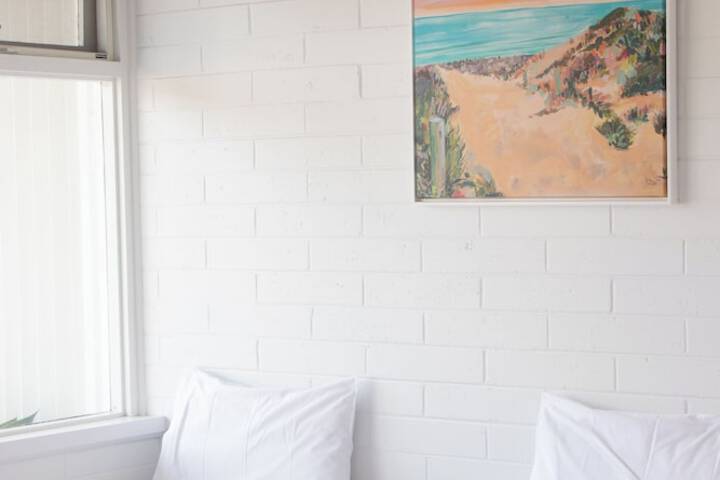 Room 5 of 19