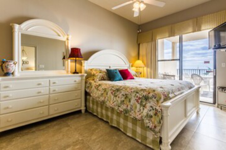 Room 47 of 63