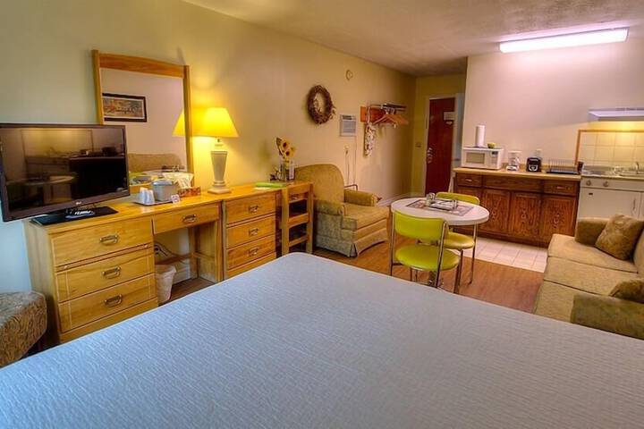 Room 17 of 32
