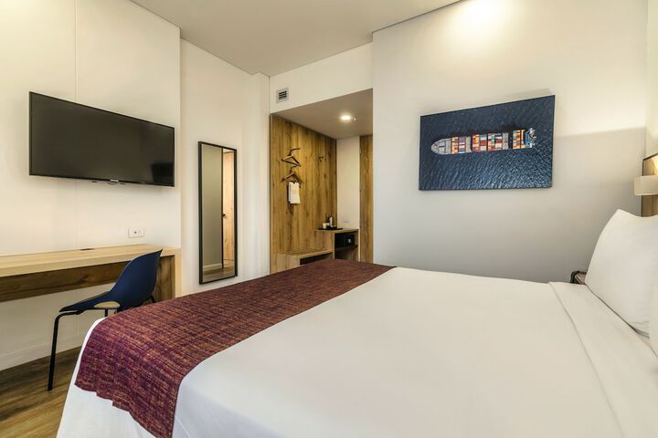Room 12 of 31