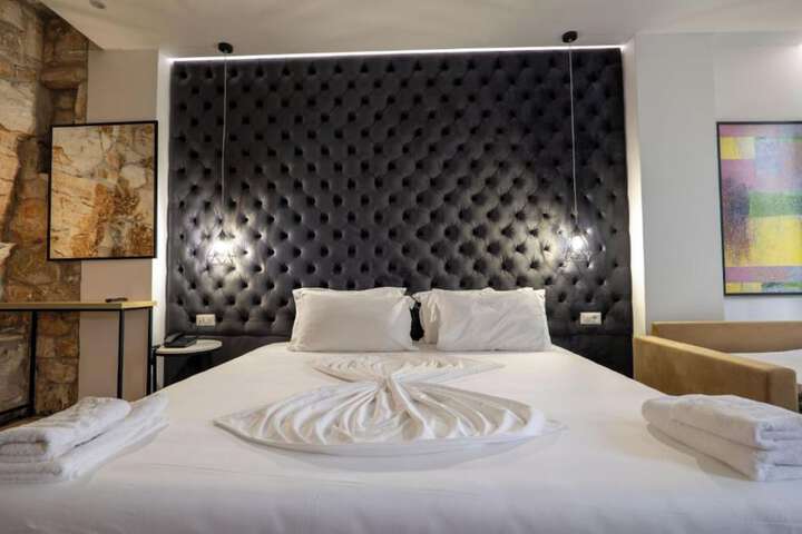 Room 35 of 91