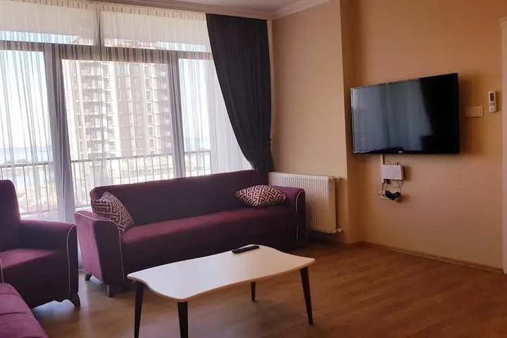Room 5 of 13
