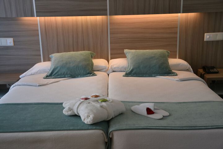 Room 14 of 34