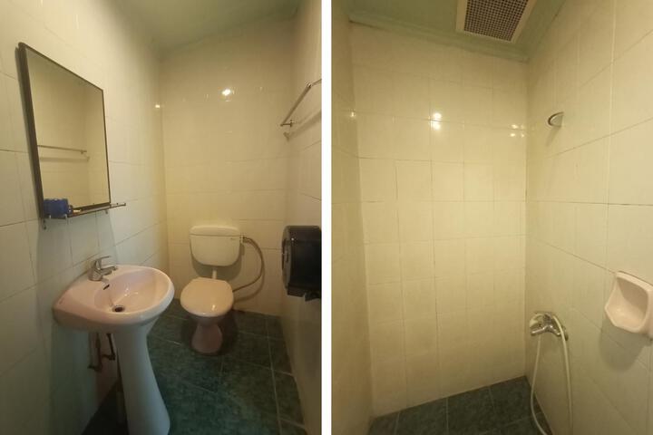 Room 9 of 47