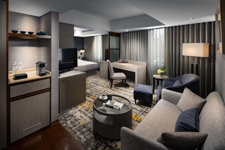 Room 6 of 44