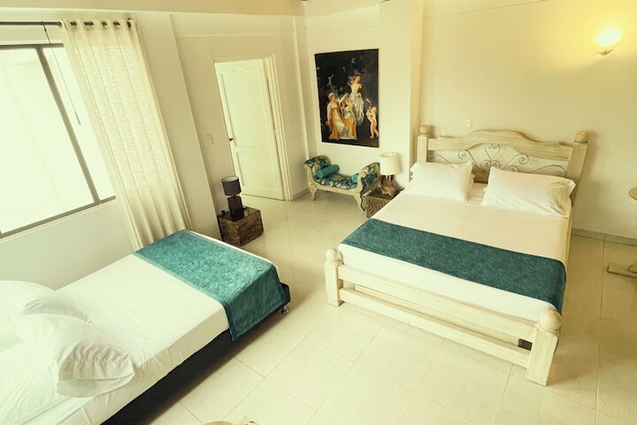 Room 17 of 123