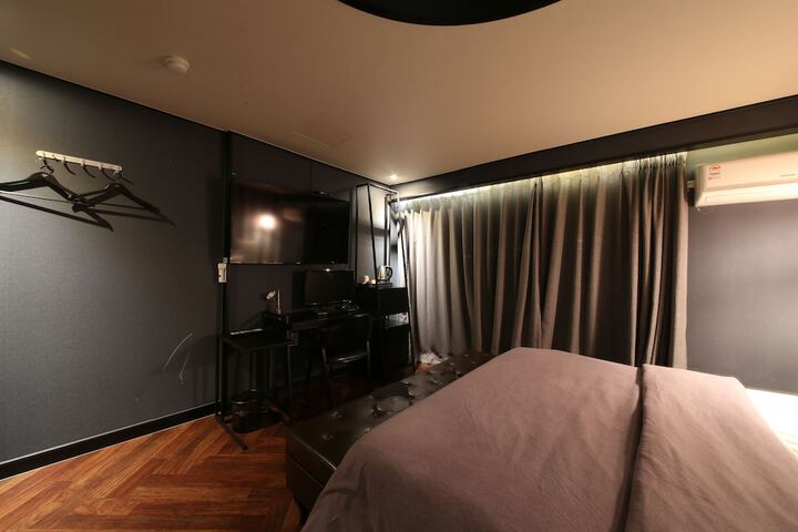 Room 20 of 45