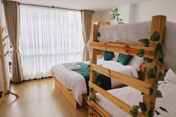 Room 8 of 40