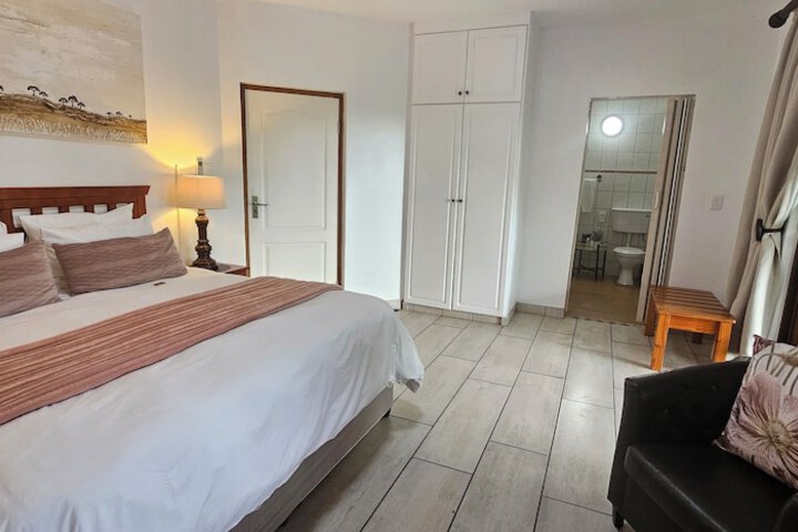 Room 25 of 143