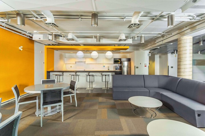 Hotel Interior 5 of 38