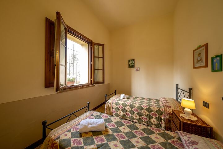 Room 7 of 51