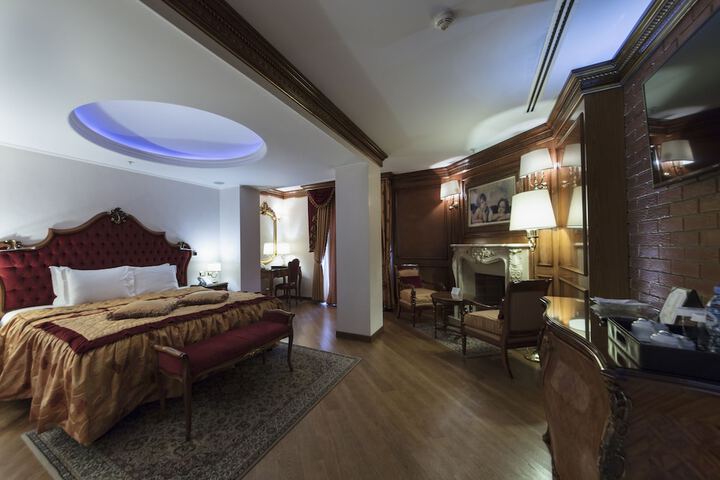 Room 10 of 61