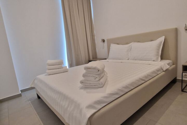 Room 8 of 26